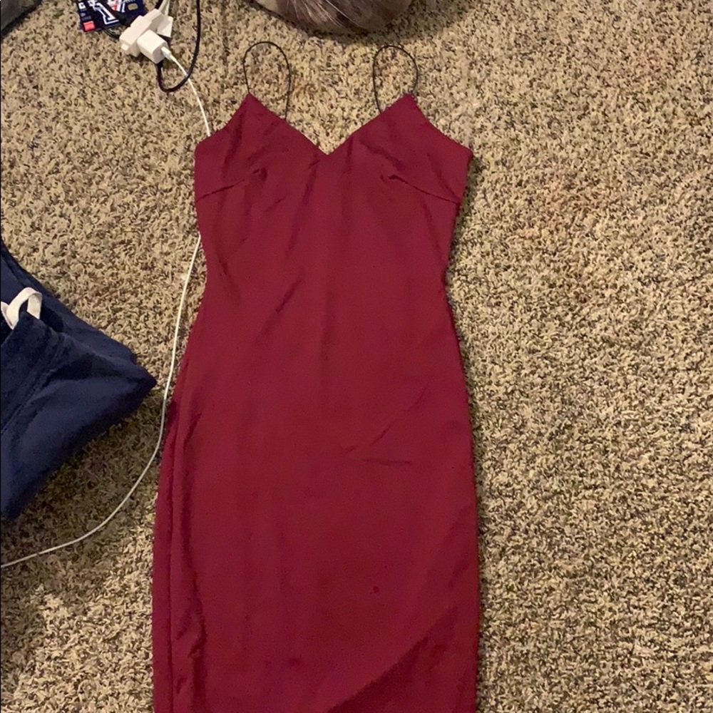 Maroon Cocktail Dress 🍸